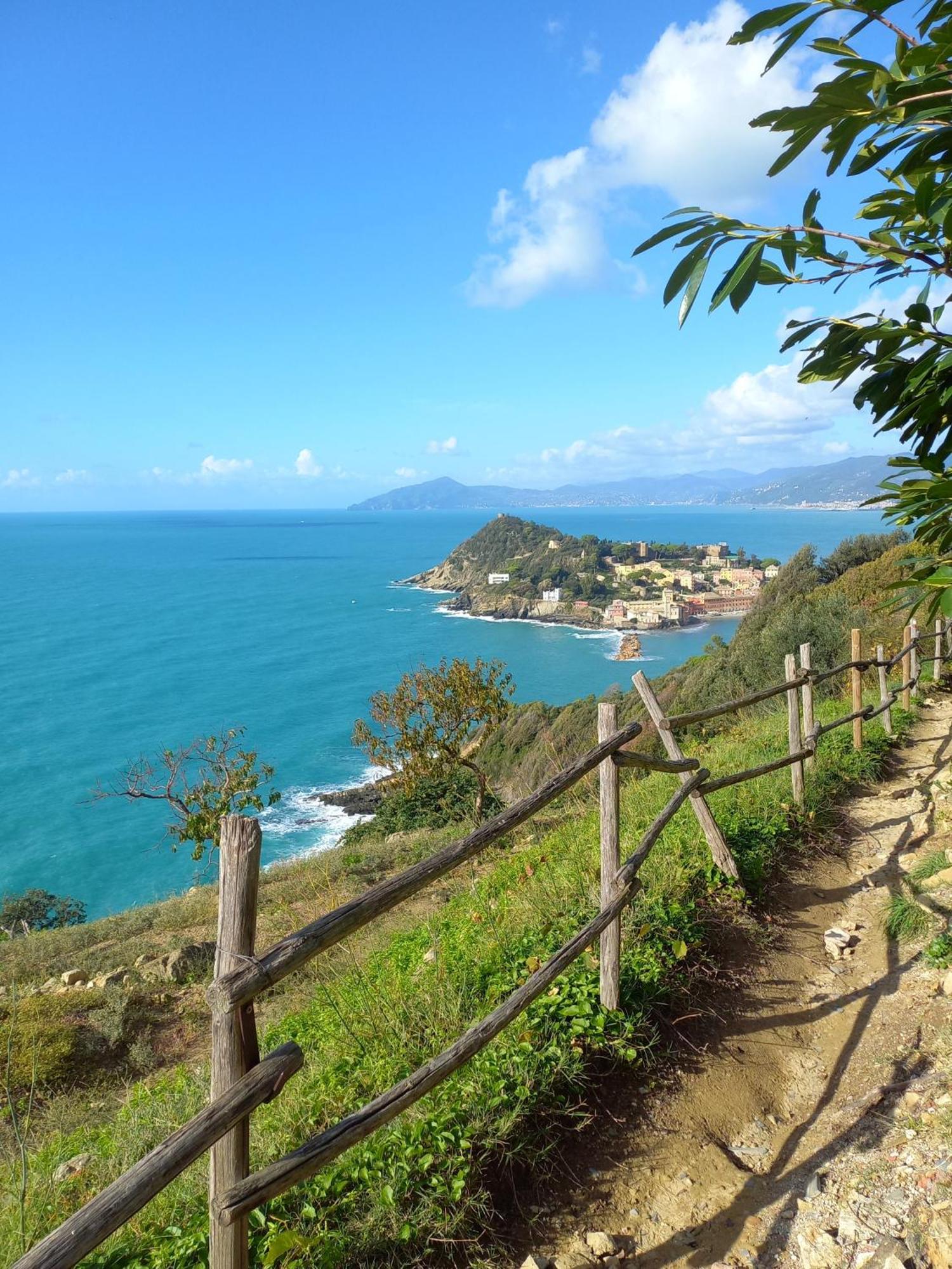 Cinque Terre & Portofino Apartment In Sestri Levante Luaran gambar